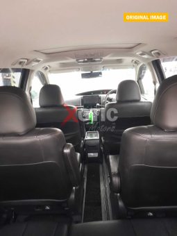 
										Toyota Estima full									