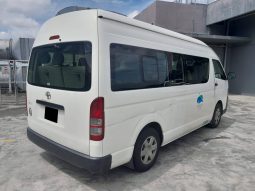 
										Toyota Hiace full									