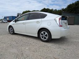 
										Toyota Prius full									