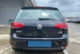 
										Volkswagen Golf full									