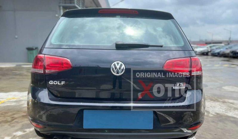 
								Volkswagen Golf full									