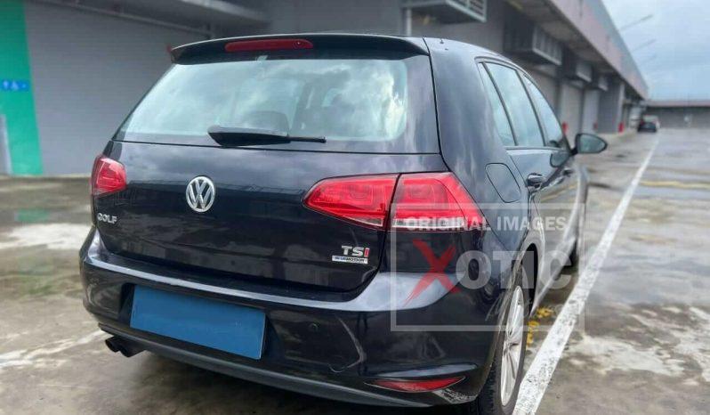 
								Volkswagen Golf full									