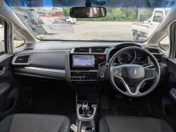 
										Honda Fit full									