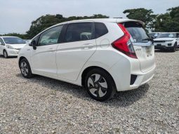 
										Honda Fit full									