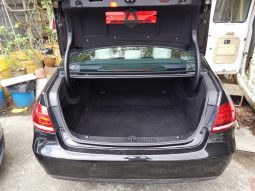 
										Mercedes Benz E200 full									