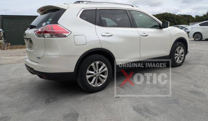 
								Nissan X-Trail full									