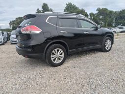 
										Nissan X-Trail full									