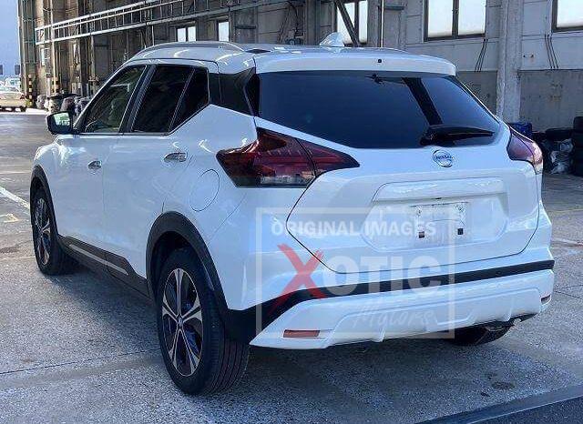 
								Nissan Kicks X full									