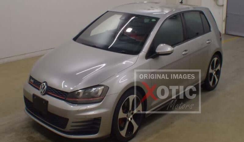 
								Volkswagen Golf full									