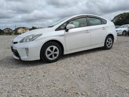 
										Toyota Prius full									