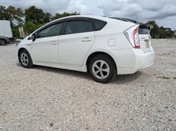 
										Toyota Prius full									