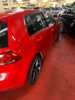 
										Volkswagen Golf full									